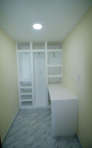 Casa à venda com 60m², 2 quartos e sem vagaCloset