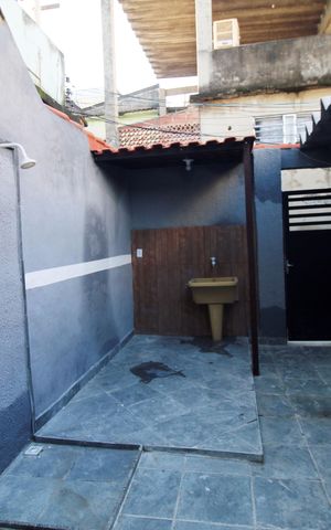 Casa à venda com 60m², 2 quartos e sem vagaÁrea de Serviço