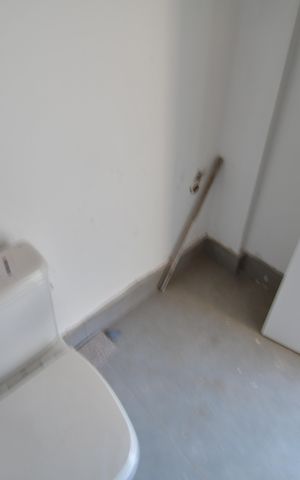 Casa de condomínio à venda com 130m², 3 quartos e 2 vagasLavabo