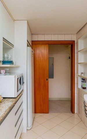 Apartamento para alugar com 99m², 3 quartos e 2 vagas Apartamento para alugar com 99m², 3 quartos e 2 vagasCozinha