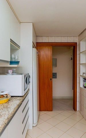 Apartamento para alugar com 99m², 3 quartos e 2 vagas Apartamento para alugar com 99m², 3 quartos e 2 vagasCozinha