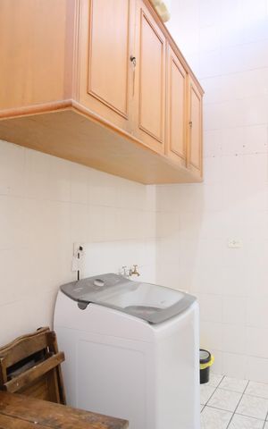 Casa à venda com 127m², 2 quartos e 2 vagasÁrea de serviço
