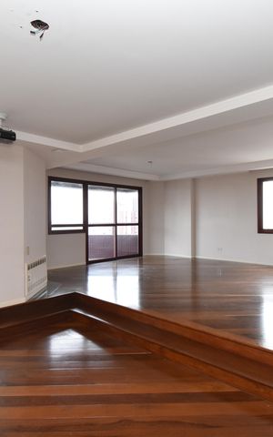 Apartamento à venda com 311m², 5 quartos e 3 vagasSala