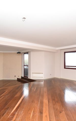 Apartamento à venda com 311m², 5 quartos e 3 vagasSala