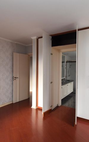 Apartamento à venda com 311m², 5 quartos e 3 vagasSuíte