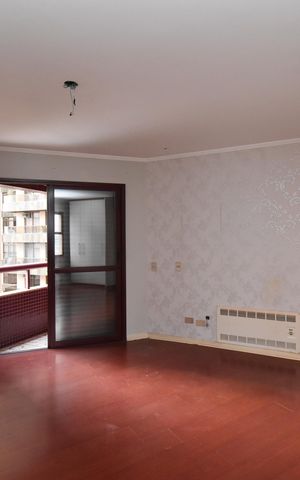 Apartamento à venda com 311m², 5 quartos e 3 vagasSuíte
