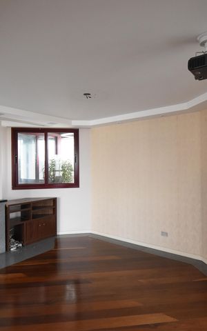 Apartamento à venda com 311m², 5 quartos e 3 vagasSala