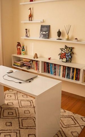 Apartamento à venda com 44m², 2 quartos e 1 vaga Apartamento à venda com 44m², 2 quartos e 1 vagaEscritório