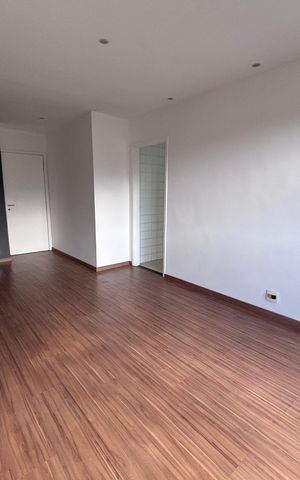 Apartamento à venda com 66m², 2 quartos e 2 vagas Apartamento à venda com 66m², 2 quartos e 2 vagasSala