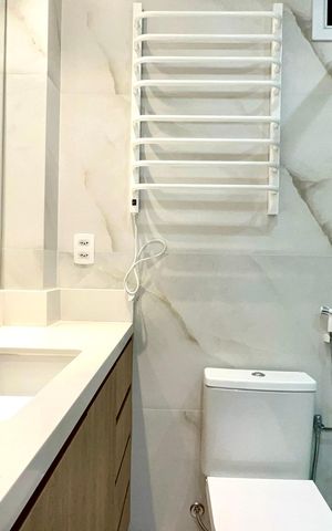 Apartamento para alugar com 100m², 3 quartos e 1 vaga Apartamento para alugar com 100m², 3 quartos e 1 vagaBanheiro da Suíte 2