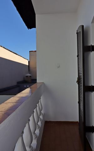 Casa à venda com 164m², 3 quartos e 2 vagasSacada do Quarto 1