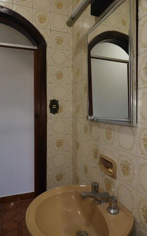 Casa à venda com 164m², 3 quartos e 2 vagasBanheiro Social