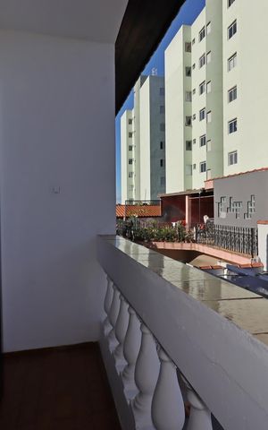 Casa à venda com 164m², 3 quartos e 2 vagasSacada do Quarto 1