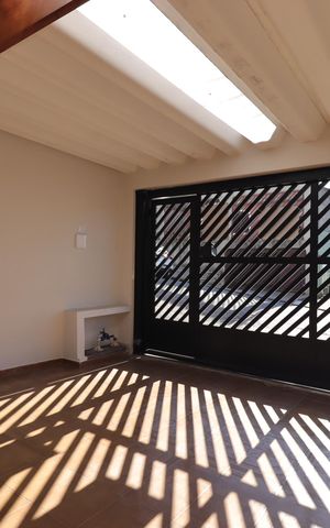 Casa à venda com 164m², 3 quartos e 2 vagasGaragem