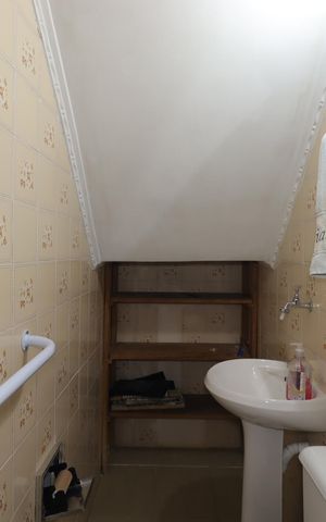 Casa à venda com 164m², 3 quartos e 2 vagasLavabo
