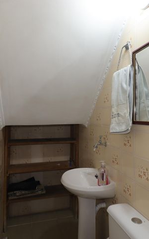 Casa à venda com 164m², 3 quartos e 2 vagasLavabo