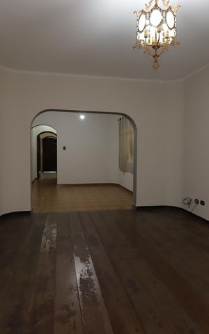 Casa à venda com 164m², 3 quartos e 2 vagasSala