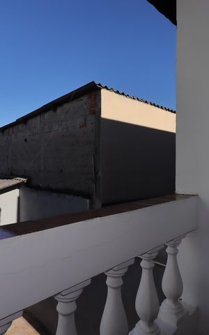 Casa à venda com 164m², 3 quartos e 2 vagasSacada do Quarto 1