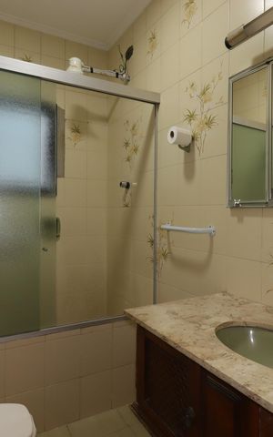 Casa à venda com 164m², 3 quartos e 2 vagasBanheiro da Suíte
