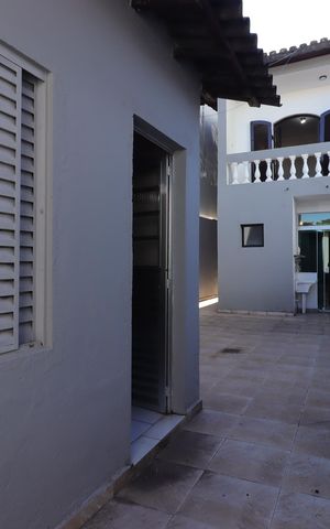 Casa à venda com 164m², 3 quartos e 2 vagasQuintal
