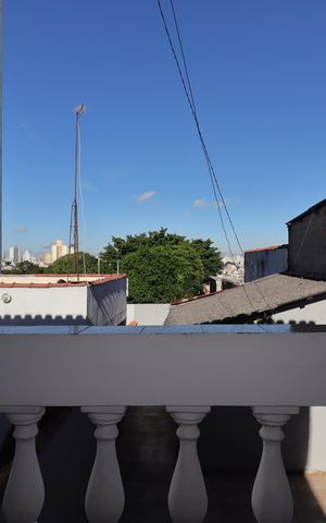 Casa à venda com 164m², 3 quartos e 2 vagasSacada do Quarto 1