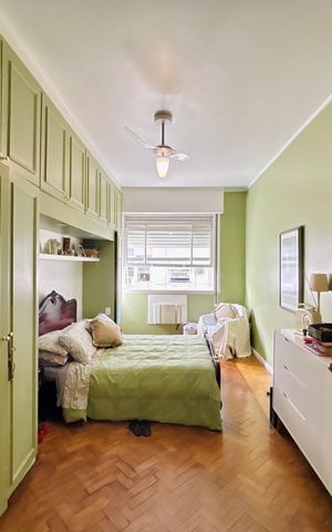 Apartamento para alugar com 200m², 3 quartos e sem vaga