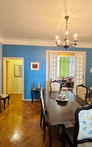 Apartamento para alugar com 200m², 3 quartos e sem vaga