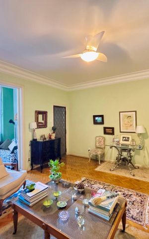 Apartamento para alugar com 200m², 3 quartos e sem vaga