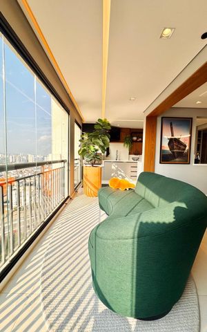 Apartamento à venda com 130m², 3 quartos e 2 vagas Apartamento à venda com 130m², 3 quartos e 2 vagasVaranda