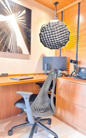 Apartamento à venda com 130m², 3 quartos e 2 vagas Apartamento à venda com 130m², 3 quartos e 2 vagasEscritorio