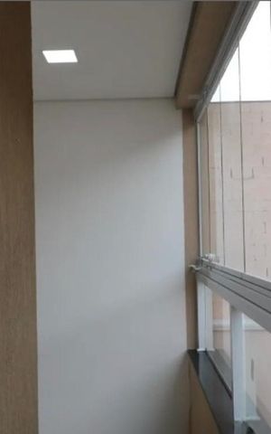 Apartamento à venda com 45m², 2 quartos e 1 vaga Apartamento à venda com 45m², 2 quartos e 1 vagaVaranda