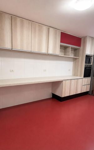 Casa à venda com 160m², 4 quartos e 4 vagas Casa à venda com 160m², 4 quartos e 4 vagasQuarto