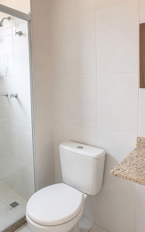 Apartamento à venda com 80m², 3 quartos e 2 vagas Apartamento à venda com 80m², 3 quartos e 2 vagasBanheiro