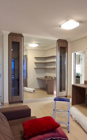 Apartamento à venda com 79m², 1 quarto e 1 vaga Apartamento à venda com 79m², 1 quarto e 1 vagaSala
