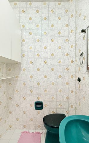 Casa à venda com 110m², 5 quartos e 2 vagas Casa à venda com 110m², 5 quartos e 2 vagasBanheiro