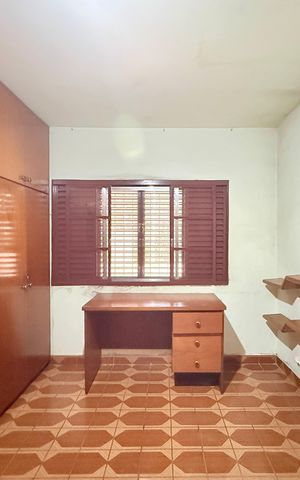 Casa à venda com 110m², 5 quartos e 2 vagas Casa à venda com 110m², 5 quartos e 2 vagasQuarto 1