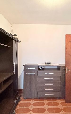Casa à venda com 110m², 5 quartos e 2 vagas Casa à venda com 110m², 5 quartos e 2 vagasQuarto 2