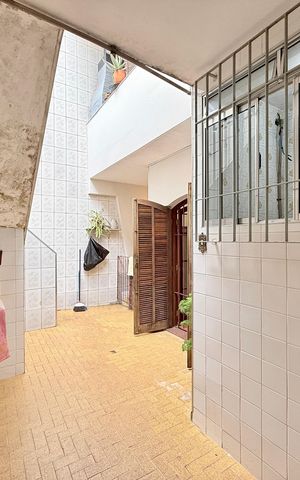 Casa à venda com 110m², 5 quartos e 2 vagas Casa à venda com 110m², 5 quartos e 2 vagasÁrea de Serviço