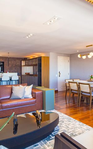 Apartamento à venda com 134m², 3 quartos e 1 vaga Apartamento à venda com 134m², 3 quartos e 1 vagaSala