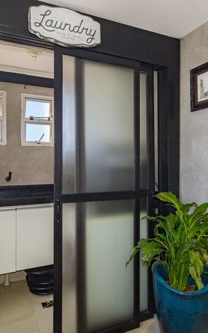 Apartamento à venda com 134m², 3 quartos e 1 vaga Apartamento à venda com 134m², 3 quartos e 1 vagaEscritório - Área de Serviço