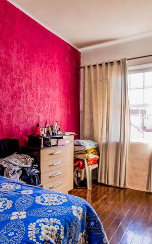 Casa à venda com 90m², 2 quartos e 2 vagas Casa à venda com 90m², 2 quartos e 2 vagasQuarto 1