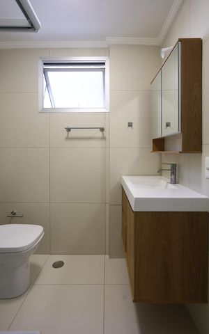 Apartamento à venda com 98m², 3 quartos e 1 vaga Apartamento à venda com 98m², 3 quartos e 1 vagaBanheiro