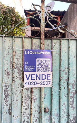Casa à venda com 250m², 2 quartos e 4 vagasPlaquinha