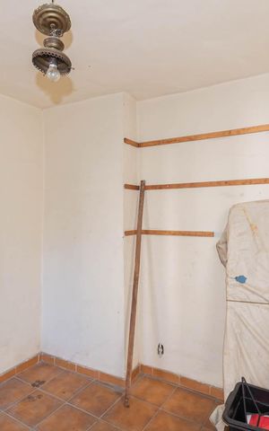 Casa à venda com 250m², 2 quartos e 4 vagasSala 2
