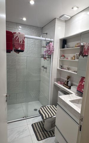 Apartamento à venda com 49m², 2 quartos e 1 vaga Apartamento à venda com 49m², 2 quartos e 1 vagaBanheiro