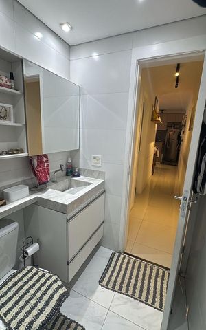Apartamento à venda com 49m², 2 quartos e 1 vaga Apartamento à venda com 49m², 2 quartos e 1 vagaBanheiro