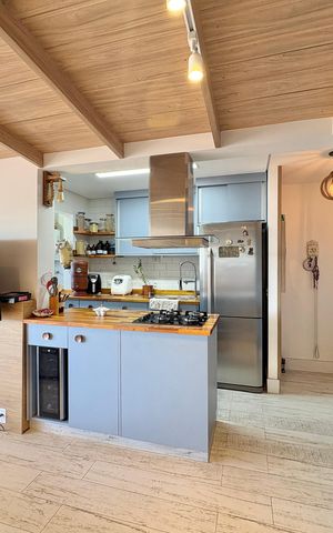 Apartamento à venda com 70m², 2 quartos e 1 vaga Apartamento à venda com 70m², 2 quartos e 1 vagaSala