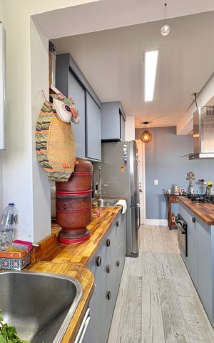 Apartamento à venda com 70m², 2 quartos e 1 vaga Apartamento à venda com 70m², 2 quartos e 1 vagaÁrea de Serviço