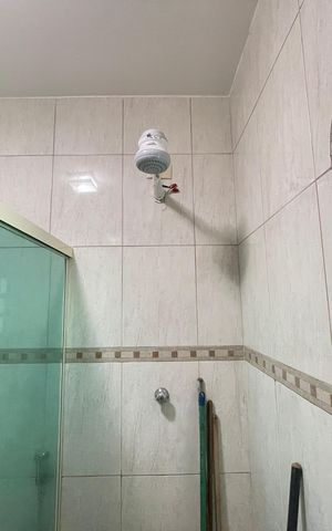 Casa à venda com 120m², 5 quartos e 2 vagas Casa à venda com 120m², 5 quartos e 2 vagasBanheiro 1