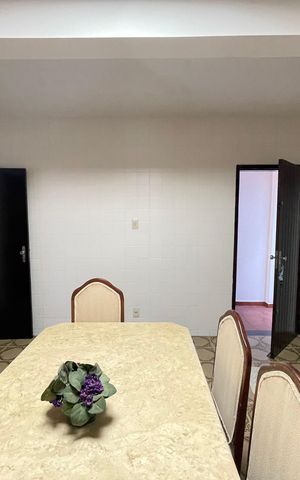 Casa à venda com 120m², 5 quartos e 2 vagas Casa à venda com 120m², 5 quartos e 2 vagasCozinha